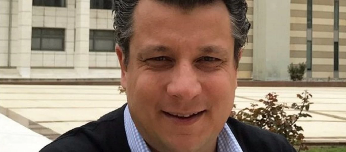 Τρομοκρατούν τον ελληνικό λαό από τις τηλεοπτικές συχνότητες!